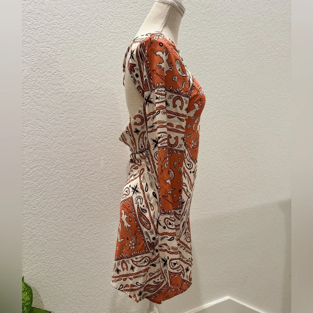 Bailey Rose Paisley Print Long Sleeve Mini Dress in Burnt Orange. Size XS - Picture 7 of 10